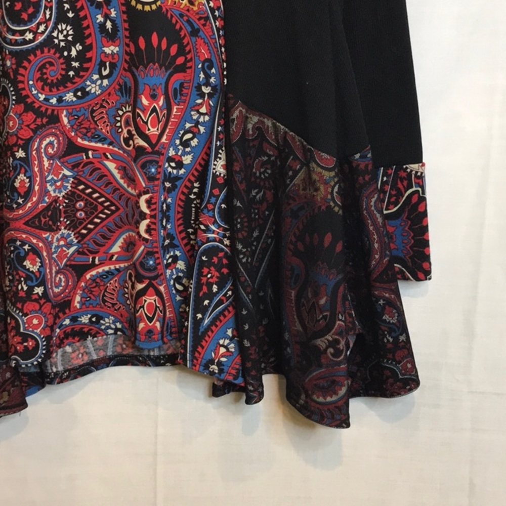 Tunic - Picture 2 of 6